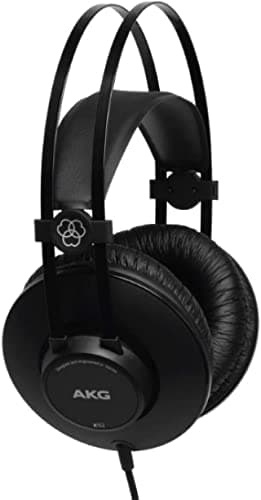 AKG K52 Cuffie da studio di monitoraggio chiuse ad alte prestazioni, con cavo, design leggero, adattatori da 3,5 mm e 1/4", cavo da 3 m - Nero